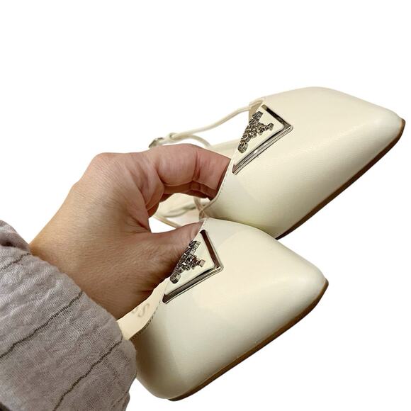 Guess Jesson Kitten Heel Pumps 9.5M Pointed Toe Slingback Logo Medallion - Picture 5 of 9